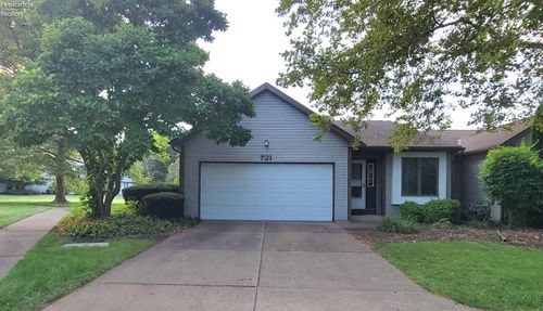 721 Elizabeth Dr, Huron, OH, 44839-1036 | Card Image