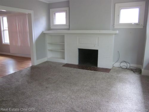 1016 Beaconsfield Ave, Grosse Pointe Park, MI, 48230-1348 | Card Image