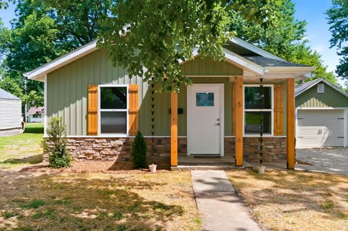 203 Vivian St, Bolivar, MO, 65613-1124 | Card Image