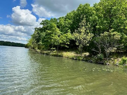 1303 View Park Cir, Horseshoe Bend, AR, 72512-4203 | Card Image