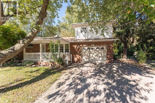 1005 Bouffard Rd, Lasalle, ON, N9J1G8 | Card Image