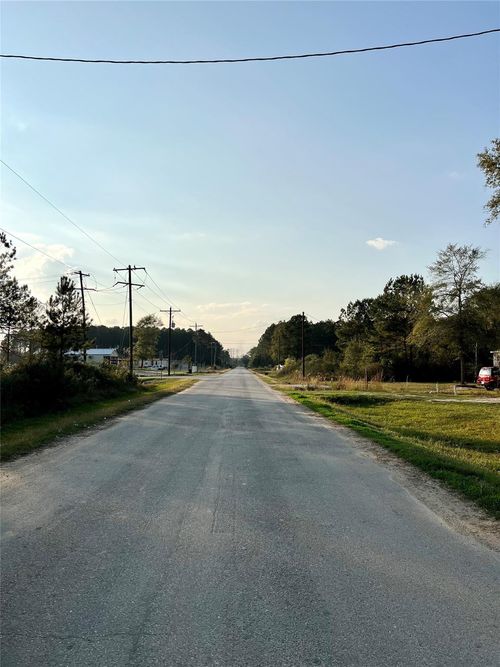 302 County Road 3402, Cleveland, TX, 77327-2567 | Card Image