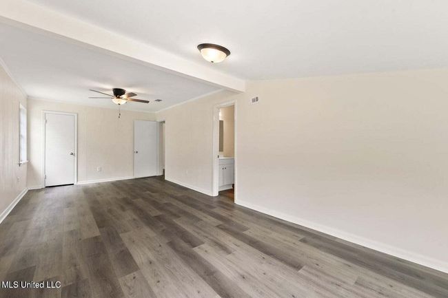 primary bedroom | Image 9