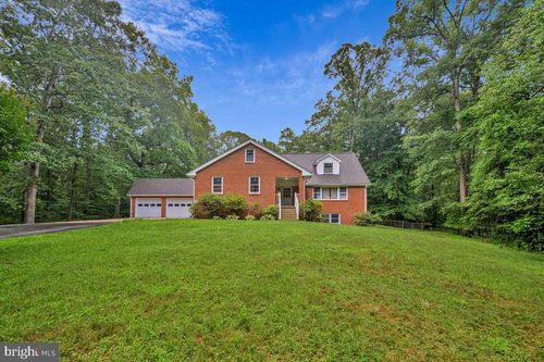 7185 Hawthorne Rd, LA PLATA, MD, 20646-5726 | Card Image