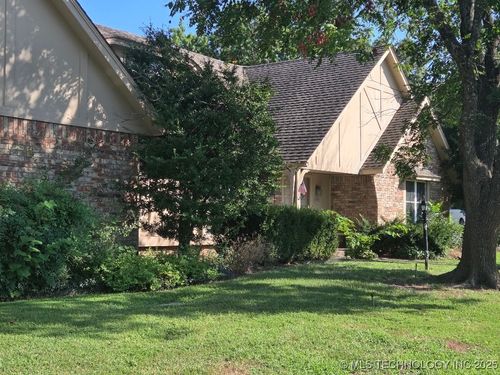 6307 S 72nd East Ave, Tulsa, OK, 74133-1122 | Card Image