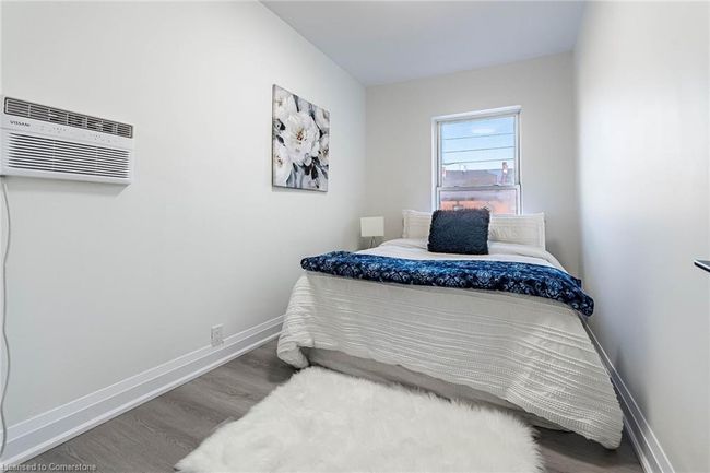 135 East Ave N, House other with 3 bedrooms, 2 bathrooms and 2 parking in Hamilton ON | Image 22