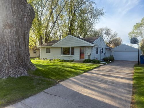 671 Marigold Ter Ne, Fridley, MN, 55432-5642 | Card Image