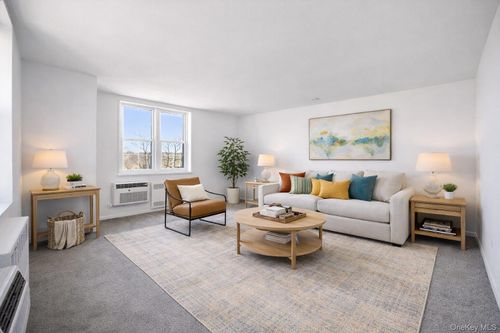 4d-50-22 40th St, Sunnyside, NY, 11104-4125 | Card Image
