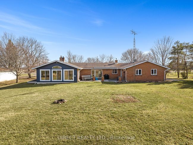 1154 County Rd 1, House other with 3 bedrooms, 2 bathrooms and 10 parking in Bloomfield ON | Image 9