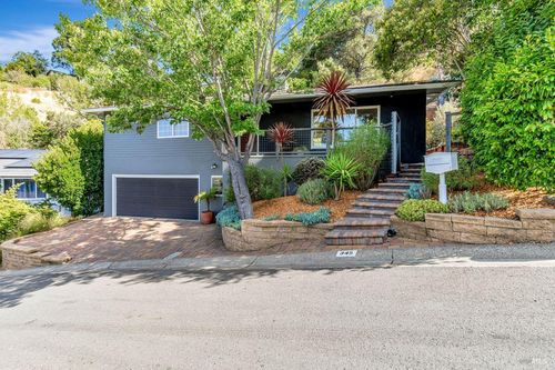 345 Via La Cumbre, Greenbrae, CA, 94904-1336 | Card Image