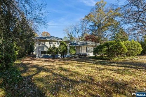 104 High St, Closter, NJ, 07624-1044 | Card Image