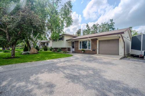 2 Wallis St, Warminster, ON, L3V8N9 | Card Image