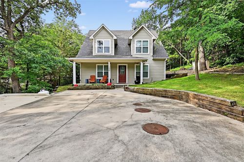 150 Spanish Trl, Pottsboro, TX, 75076-4776 | Card Image