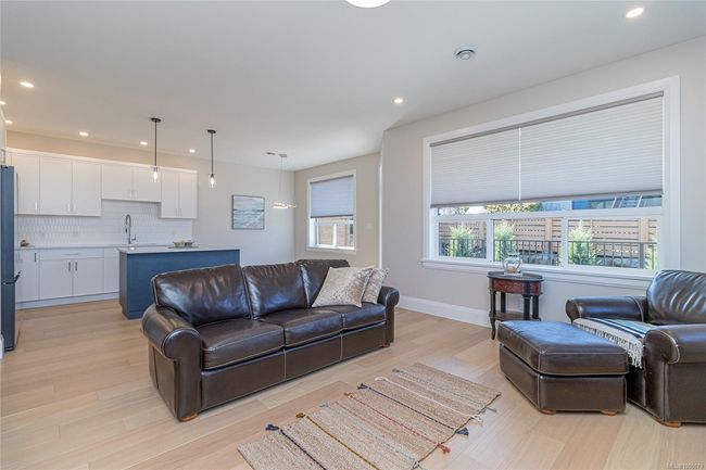 Custom blinds have been added to the living areas | Image 9