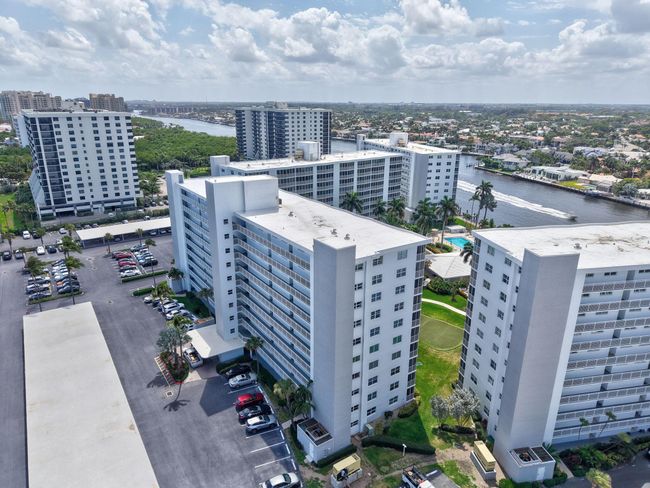 APT-214B - 3224 S Ocean Blvd, Condo with 2 bedrooms, 2 bathrooms and null parking in Highland Beach FL | Image 34