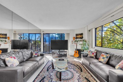 205-1610 Chesterfield Ave, North Vancouver, BC, V7M2N7 | Card Image