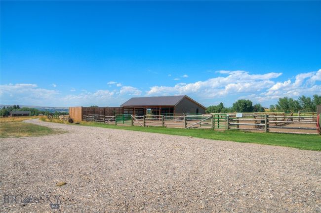 11762 Gooch Hill Rd, House other with 3 bedrooms, 3 bathrooms and null parking in Gallatin Gateway MT | Image 38