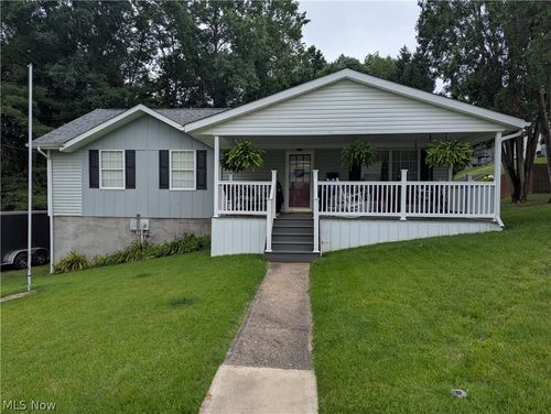 111 Gaywood Dr, Saint Clairsville, OH, 43950-1024 | Card Image