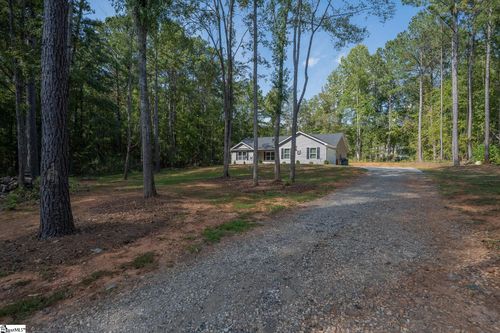 293 Cecil Dr, Waterloo, SC, 29384-3657 | Card Image