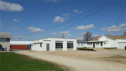 105 I Ave, Vinton, IA, 52349-1065 | Card Image