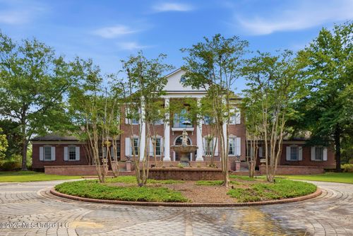 147 Chantilly Dr, Madison, MS, 39110-8438 | Card Image