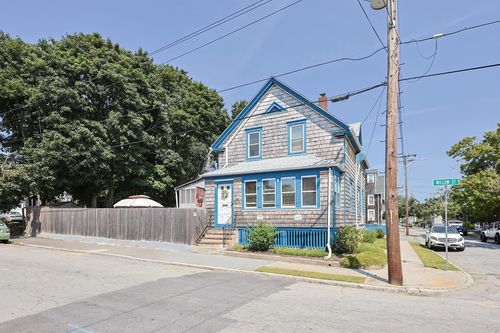 101 Willow St, New Bedford, MA, 02740-4557 | Card Image