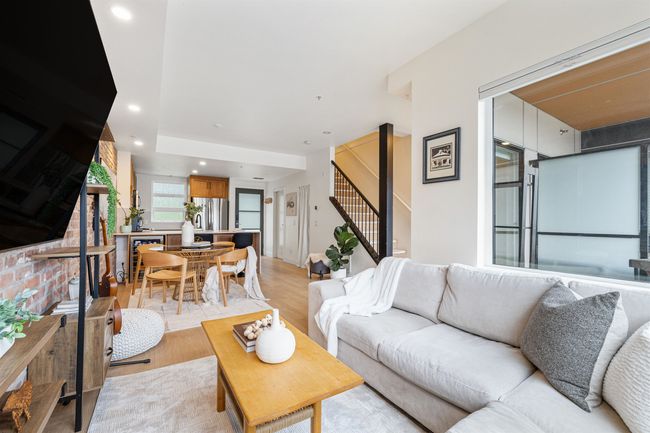 323 - 95 Moody St, Townhouse with 2 bedrooms, 3 bathrooms and 2 parking in Port Moody BC | Image 15