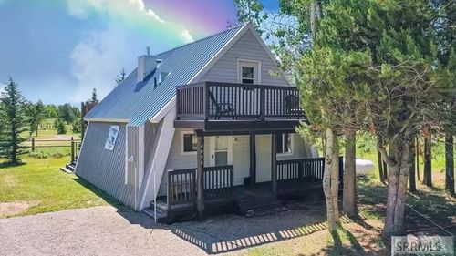 4052 Kickapoo Ln, Island Park, ID, 83429-5124 | Card Image