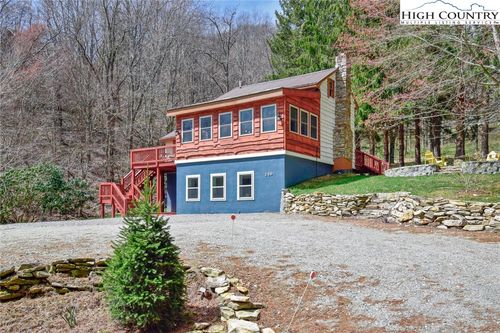 269 Willow Mountain Dr, Vilas, NC, 28692-8952 | Card Image