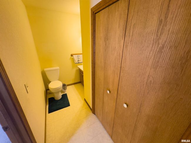 27232 215 Th St, Home with 5 bedrooms, 4 bathrooms and null parking in Canton MO | Image 66