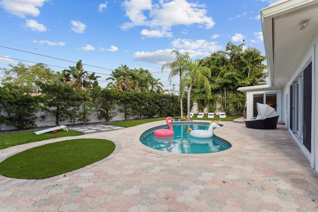2205 Ne 30 Th St, House other with 3 bedrooms, 2 bathrooms and null parking in Lighthouse Point FL | Image 65