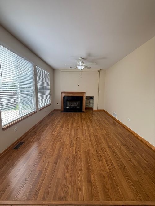 710 Silver Leaf Ct, Joliet, IL, 60431-8316 | Card Image