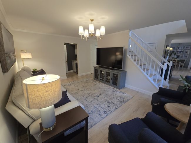 1530 Laurel Oaks Dr, Home with 2 bedrooms, 3 bathrooms and 2 parking in Streamwood IL | Image 6