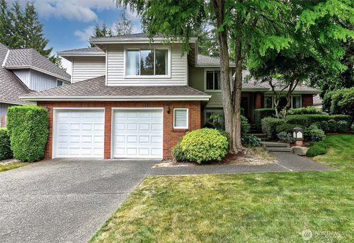 3009 233 Avenue Se, Sammamish, WA, 98075 | Card Image