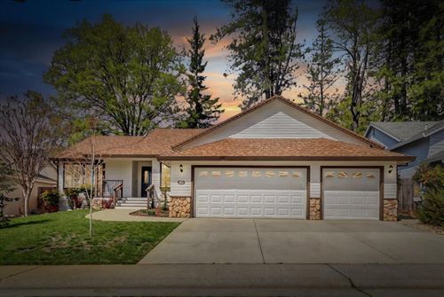 151 Holbrooke Way, Grass Valley, CA, 95945-9700 | Card Image