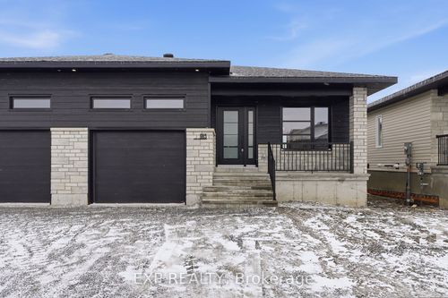 985 Katia Street, The Nation, ON, K0A2M0 | Card Image