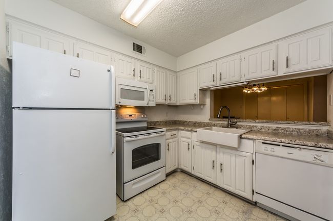 3 - 885 Dublin Dr, Condo with 2 bedrooms, 3 bathrooms and null parking in Richardson TX | Image 15