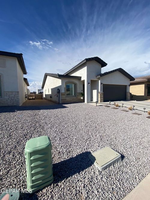 13861 Paseo De La Luna Avenue, Horizon City, TX, 79928 | Card Image