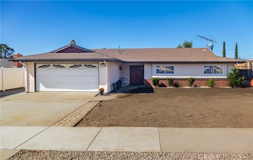 12780 Blossom Ave, Yucaipa, CA, 92399-4908 | Card Image
