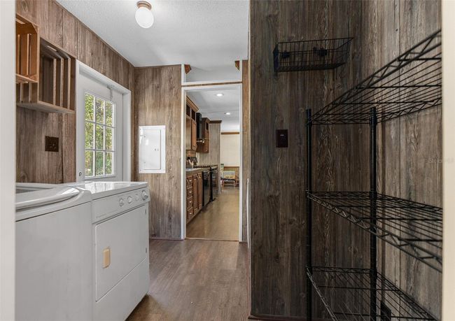 2005 Ne 185 Th St, House other with 3 bedrooms, 2 bathrooms and null parking in CITRA FL | Image 27