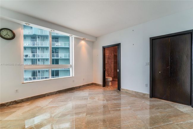 APT-3715 - 1900 N Bayshore Dr, Condo with 2 bedrooms, 3 bathrooms and null parking in Miami FL | Image 25
