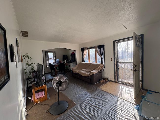 537 Highland Ave, House other with 2 bedrooms, 1 bathrooms and null parking in Pontiac MI | Image 4