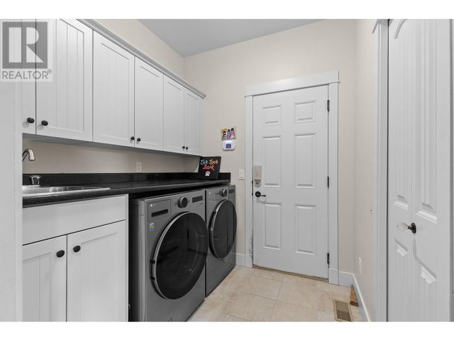 1089 Long Ridge Dr, House other with 4 bedrooms, 3 bathrooms and 2 parking in Kelowna BC | Image 21