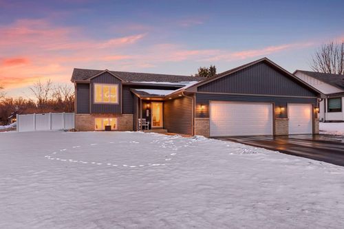 6356 11th St N, Oakdale, MN, 55128-6102 | Card Image