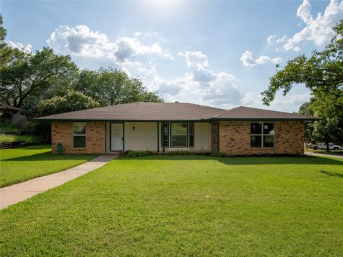 1719 Sagebrush Trl, Grapevine, TX, 76051-2764 | Card Image
