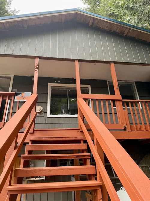 325 Upland Way, Ketchikan, AK, 99901-6528 | Card Image