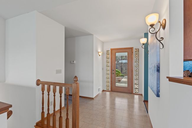 W9722 Cousins Court, House other with 3 bedrooms, 4 bathrooms and null parking in CALAMUS WI | Image 4