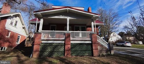 221 S Washington Ave, Pulaski, VA, 24301-6446 | Card Image