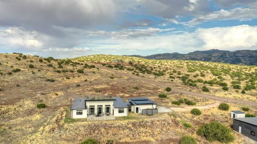 28 Scenic Ridge Rd S, Alpine, TX, 79830-5211 | Card Image