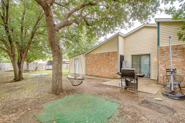 7228 Wayfarer Trl, House other with 4 bedrooms, 2 bathrooms and null parking in Fort Worth TX | Image 21